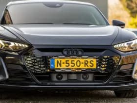 Audi e-tron GT thumbnail 13