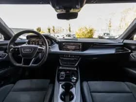 Audi e-tron GT thumbnail 23