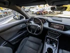 Audi e-tron GT thumbnail 24