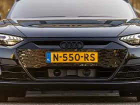 Audi e-tron GT thumbnail 4