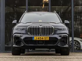 BMW X7 thumbnail 3