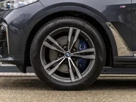 BMW X7 thumbnail 10