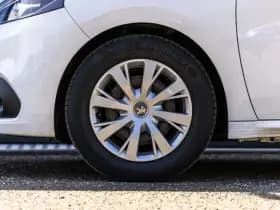 Peugeot 208 thumbnail 10