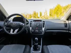 Kia Cee'd thumbnail 17