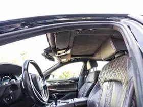 BMW 7-Serie thumbnail 25