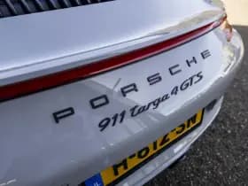 Porsche 911 thumbnail 25