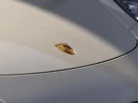 Porsche 911 thumbnail 4