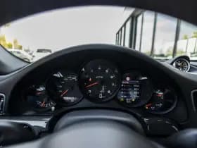 Porsche 911 thumbnail 43