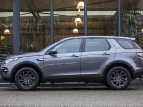 Land Rover Discovery Sport thumbnail 9