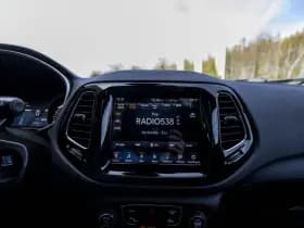 Jeep Compass thumbnail 36