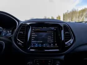 Jeep Compass thumbnail 43