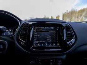 Jeep Compass thumbnail 44