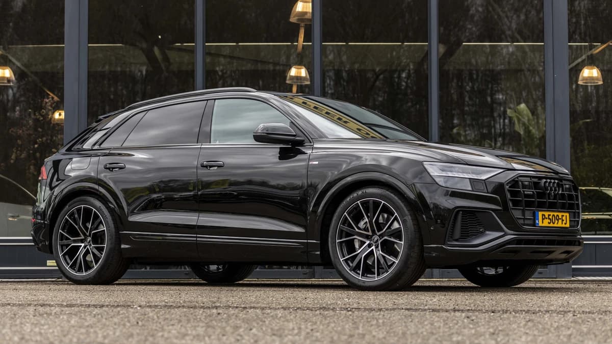 Audi Q8 — foto 1