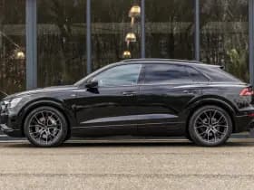 Audi Q8 thumbnail 9