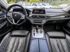 BMW 7-Serie thumbnail 28