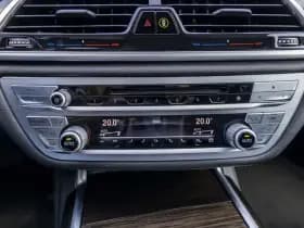 BMW 7-Serie thumbnail 43