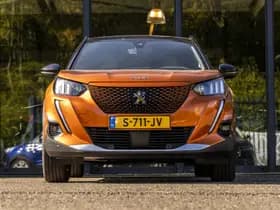 Peugeot e-2008 thumbnail 2