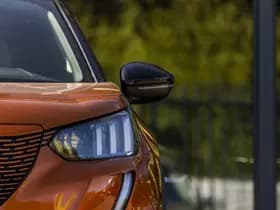 Peugeot e-2008 thumbnail 4