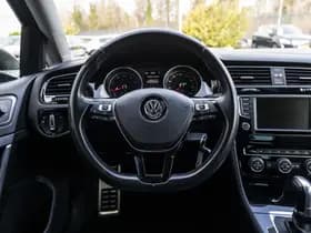 Volkswagen Golf thumbnail 19