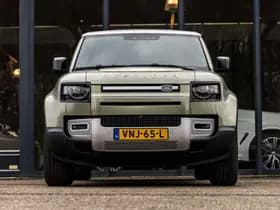 Land Rover Defender thumbnail 2