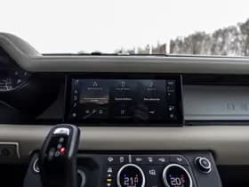 Land Rover Defender thumbnail 35