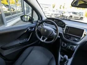 Peugeot 208 thumbnail 18