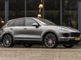 Porsche Cayenne thumbnail 2