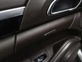 Porsche Cayenne thumbnail 29