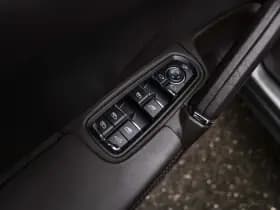 Porsche Cayenne thumbnail 32