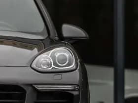 Porsche Cayenne thumbnail 5