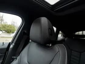 BMW i4 thumbnail 26