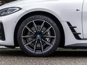 BMW i4 thumbnail 9