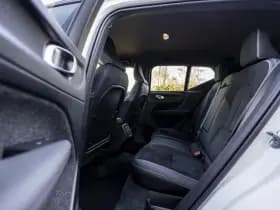 Volvo XC40 thumbnail 16