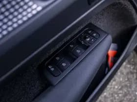Volvo XC40 thumbnail 24