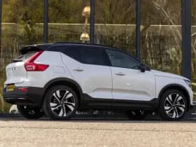 Volvo XC40 thumbnail 6