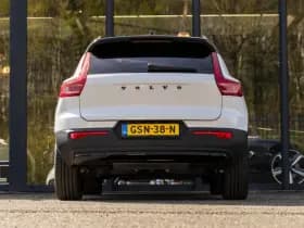 Volvo XC40 thumbnail 7