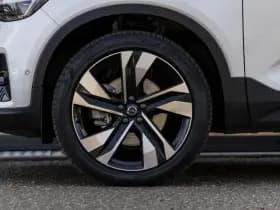 Volvo XC40 thumbnail 10