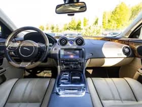 Jaguar XJ thumbnail 19