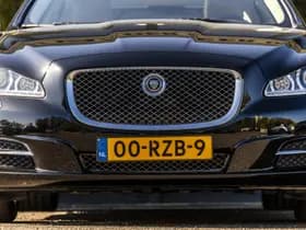 Jaguar XJ thumbnail 3
