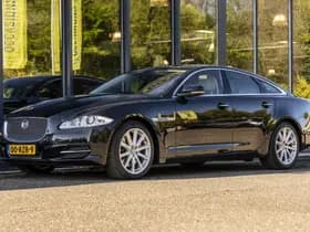 Jaguar XJ thumbnail 10