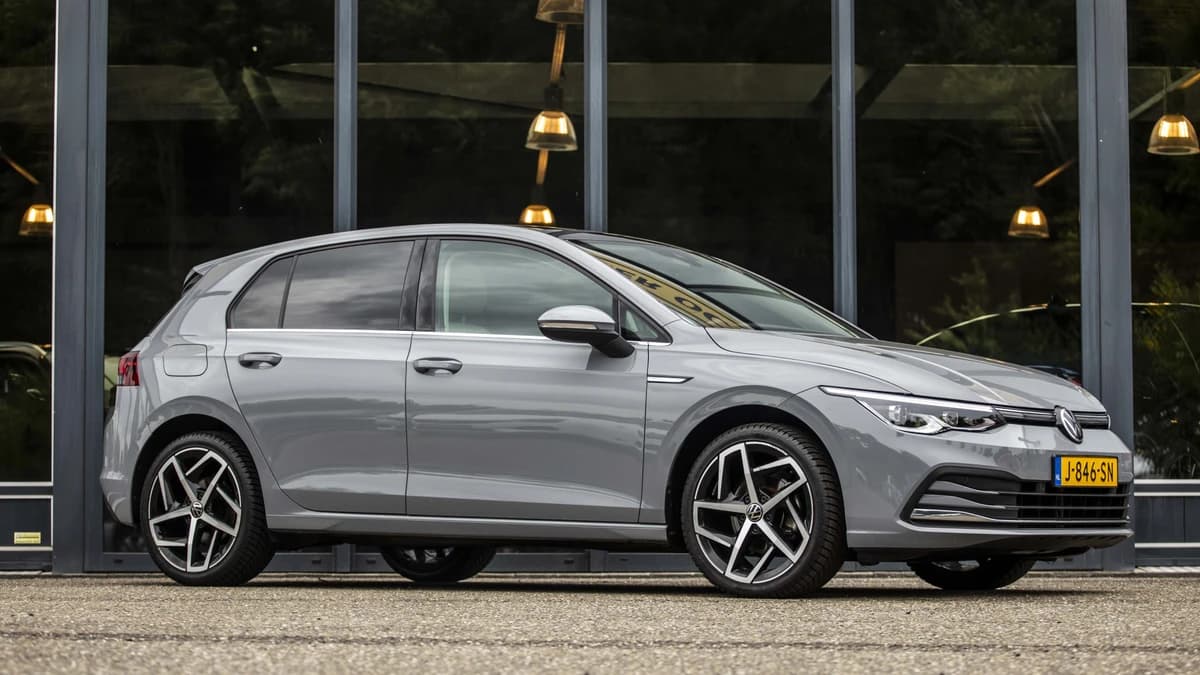 Volkswagen Golf — foto 1