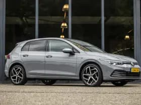 Volkswagen Golf thumbnail 2
