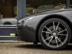 Aston Martin V8 Vantage thumbnail 16