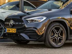 Mercedes-Benz GLA thumbnail 11