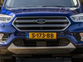 Ford Kuga thumbnail 4