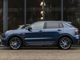 Lynk & Co 01 thumbnail 9
