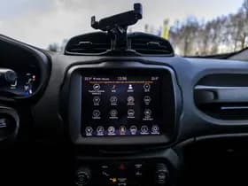 Jeep Renegade thumbnail 35
