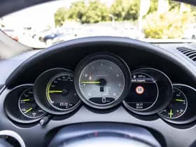 Porsche Cayenne thumbnail 25