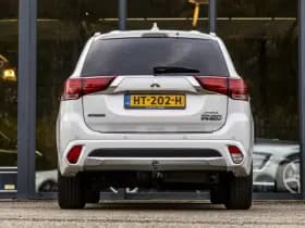 Mitsubishi Outlander thumbnail 7