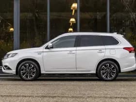 Mitsubishi Outlander thumbnail 9